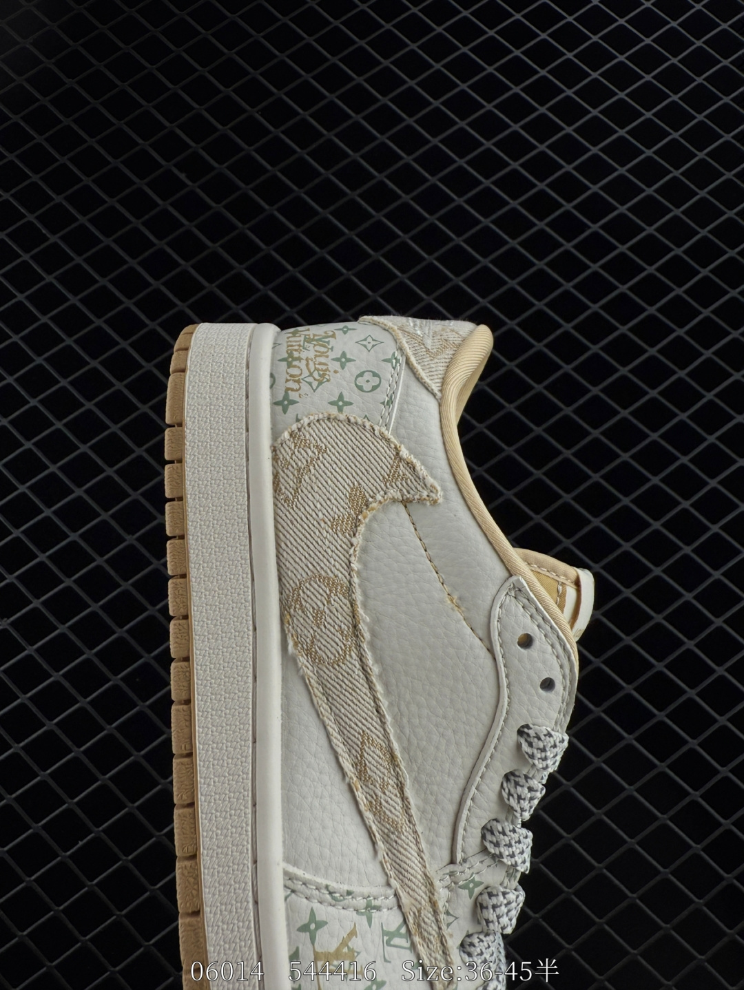 Nike Air Jordan 1 x Travis Scott AJ1